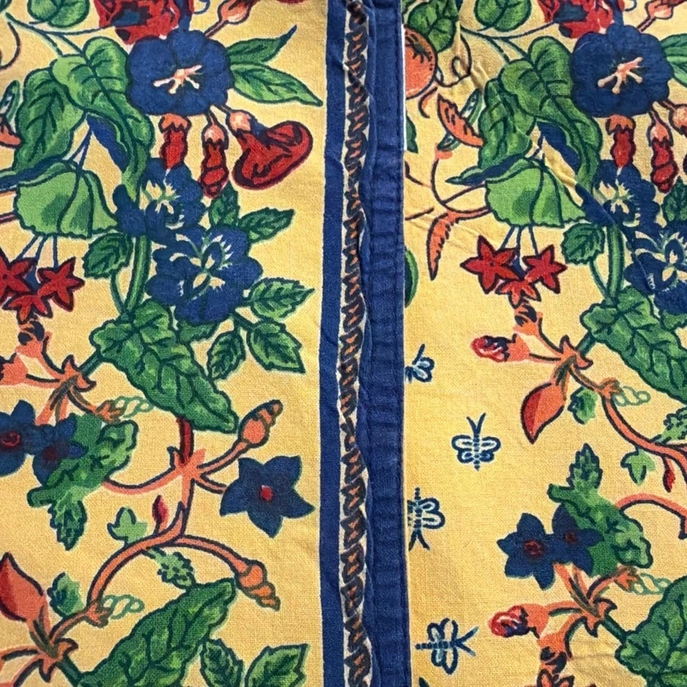 Williams Sonoma Yellow and Blue Floral bees butterflies tablemats cotton